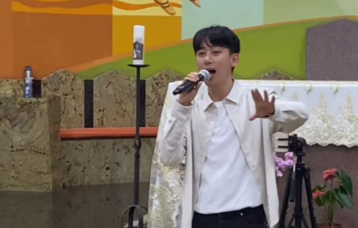 TV Evangelizar recebe o cantor católico Junho Chu no Vida em Foco que fala das experiências com a fé e a música