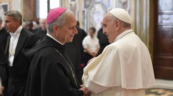 Cardeal Robert Francis Prevost é eleito Papa Leão XIV