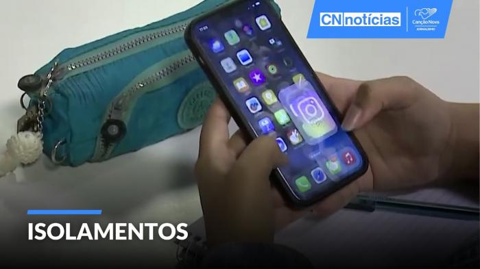 Conversas e amizades ficam em segundo plano com uso de telas