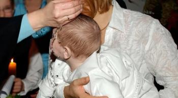 Cinco dados sobre o Batismo católico